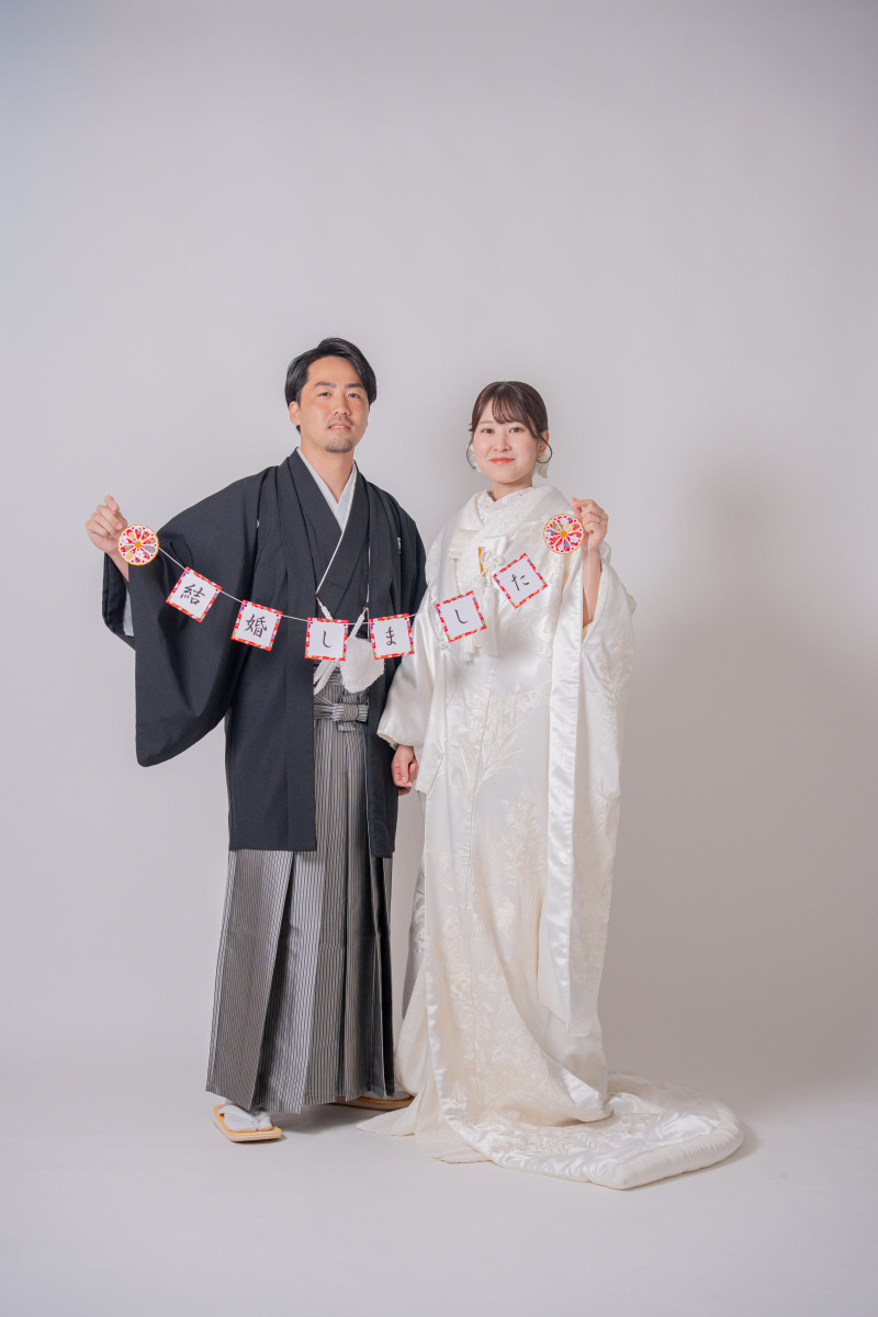 「結婚しました」ガーランドで楽しむセルフショット