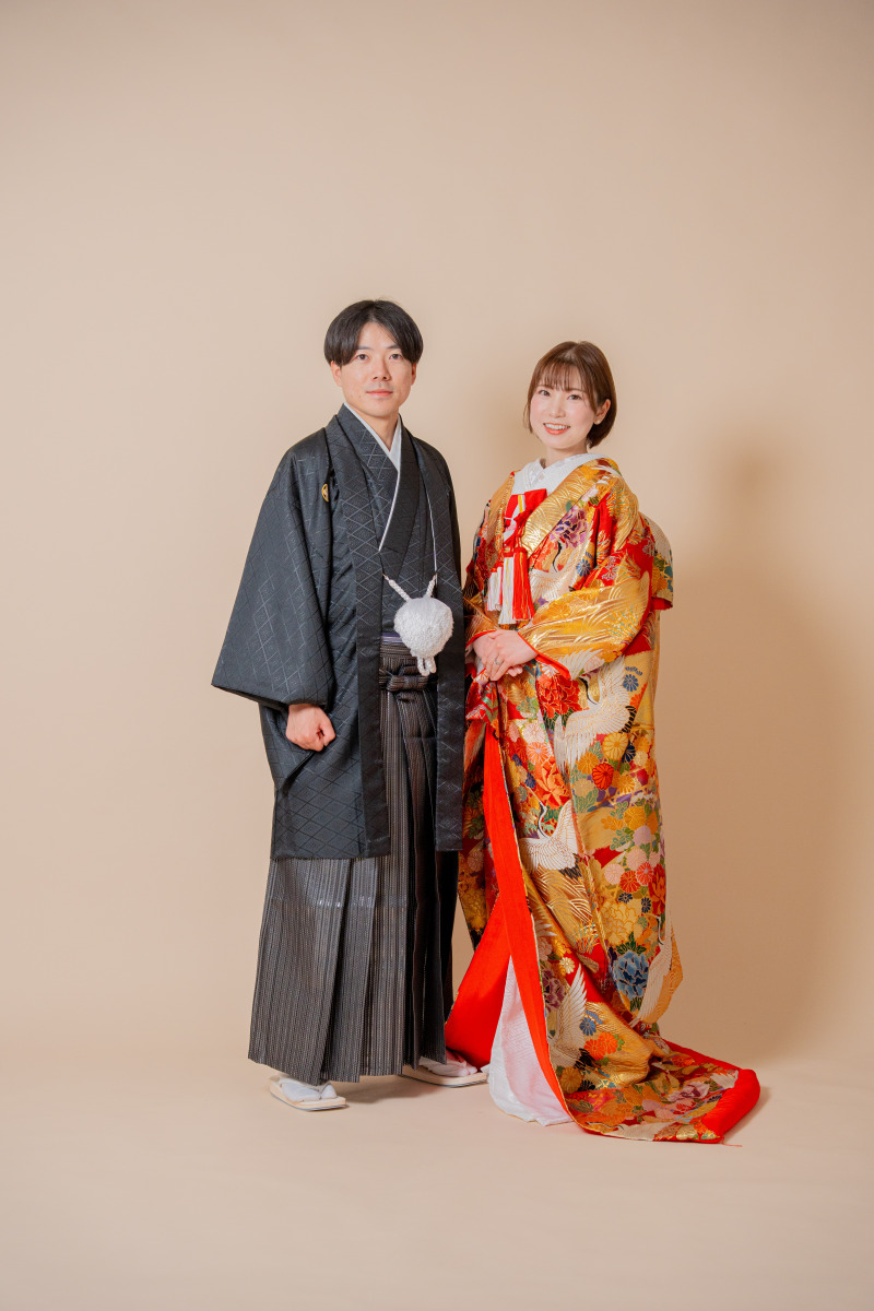 婚礼衣装で描く立ち姿の美