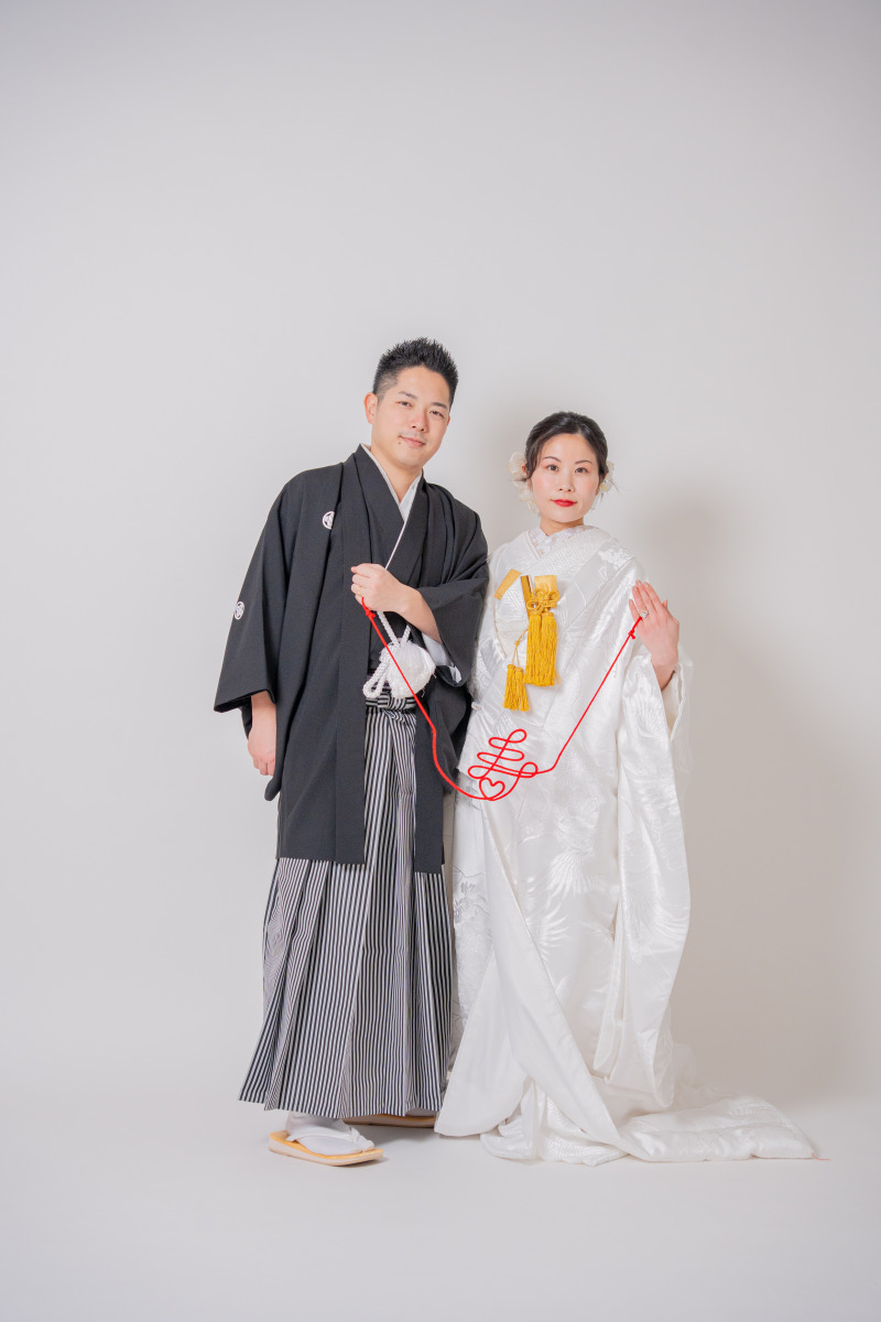 赤い糸が結ぶ、二人の縁