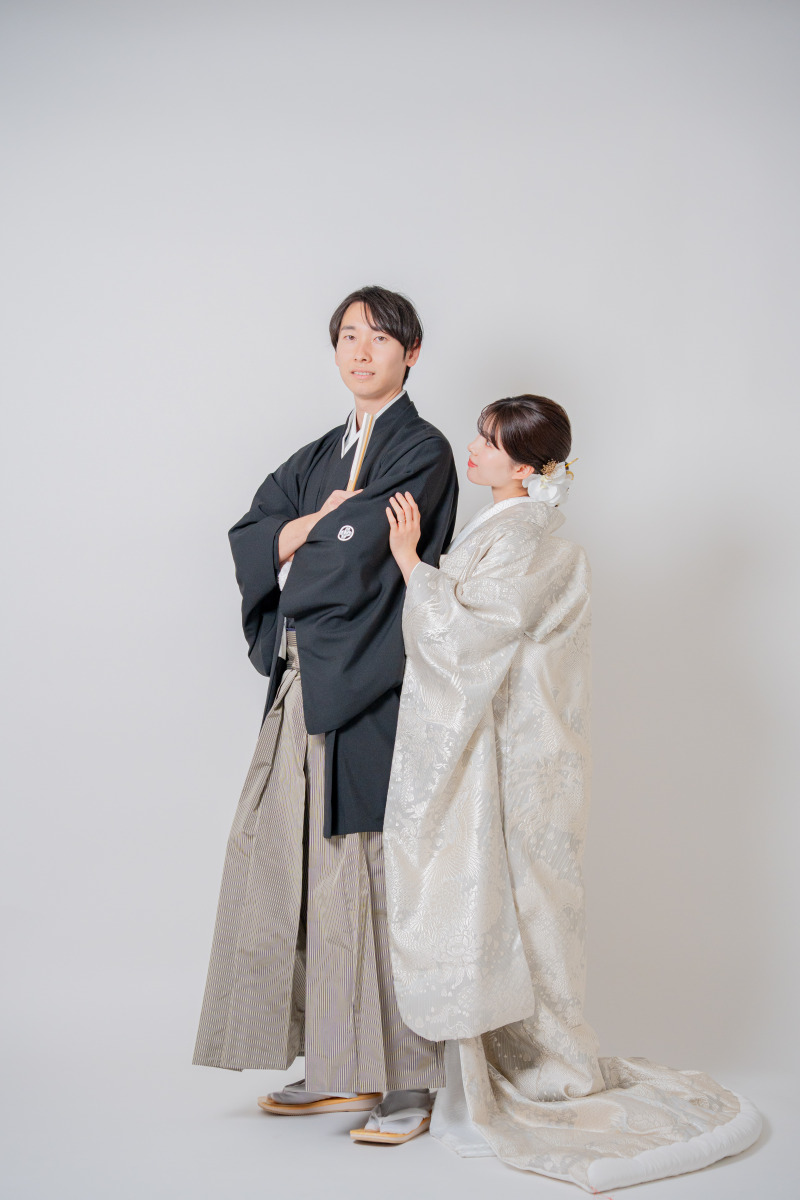 寄り添うお二人の距離感