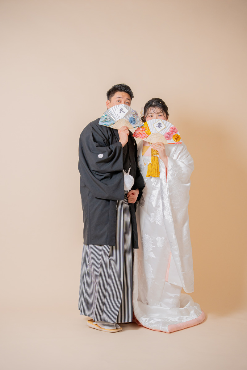 夫と妻、どっちだ?