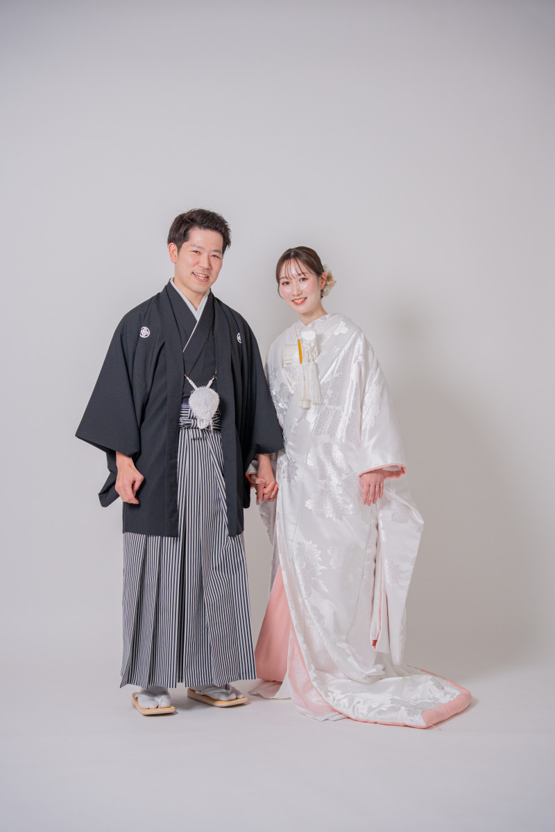 手を取り合い歩む未来