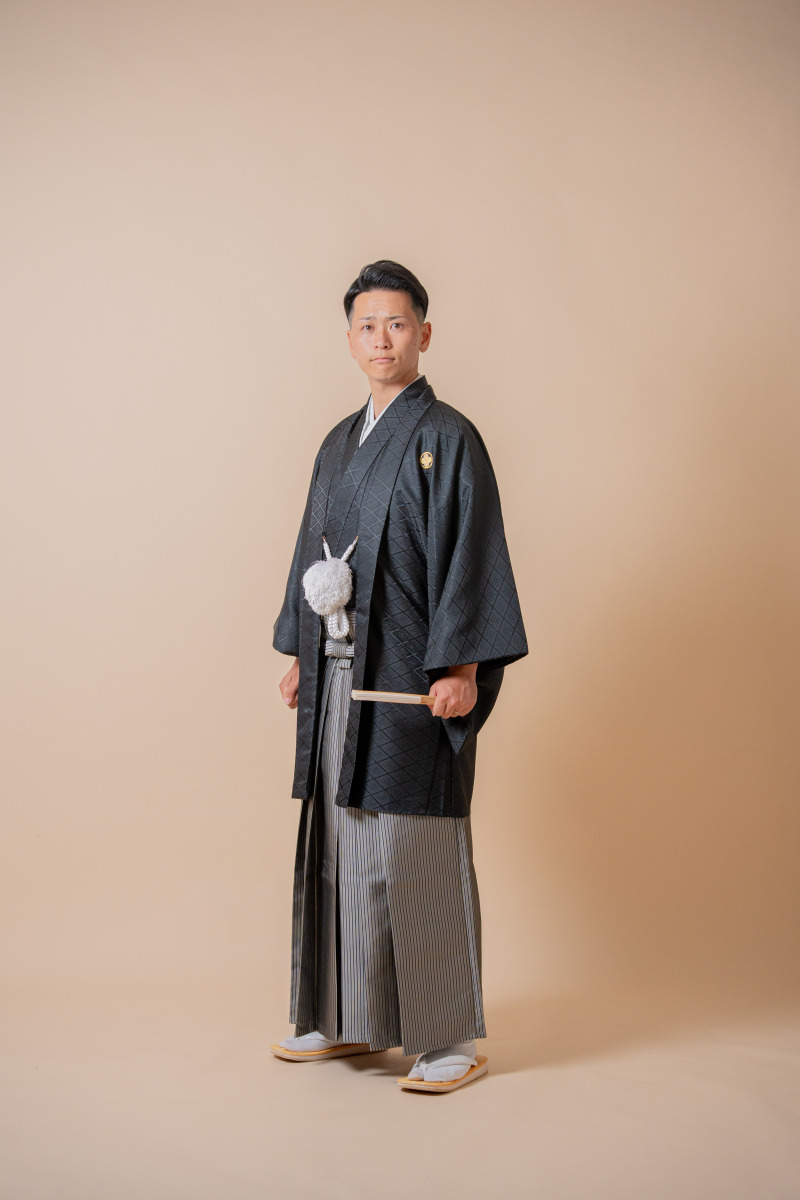 凛とした存在感が際立つ新郎様のソロカット