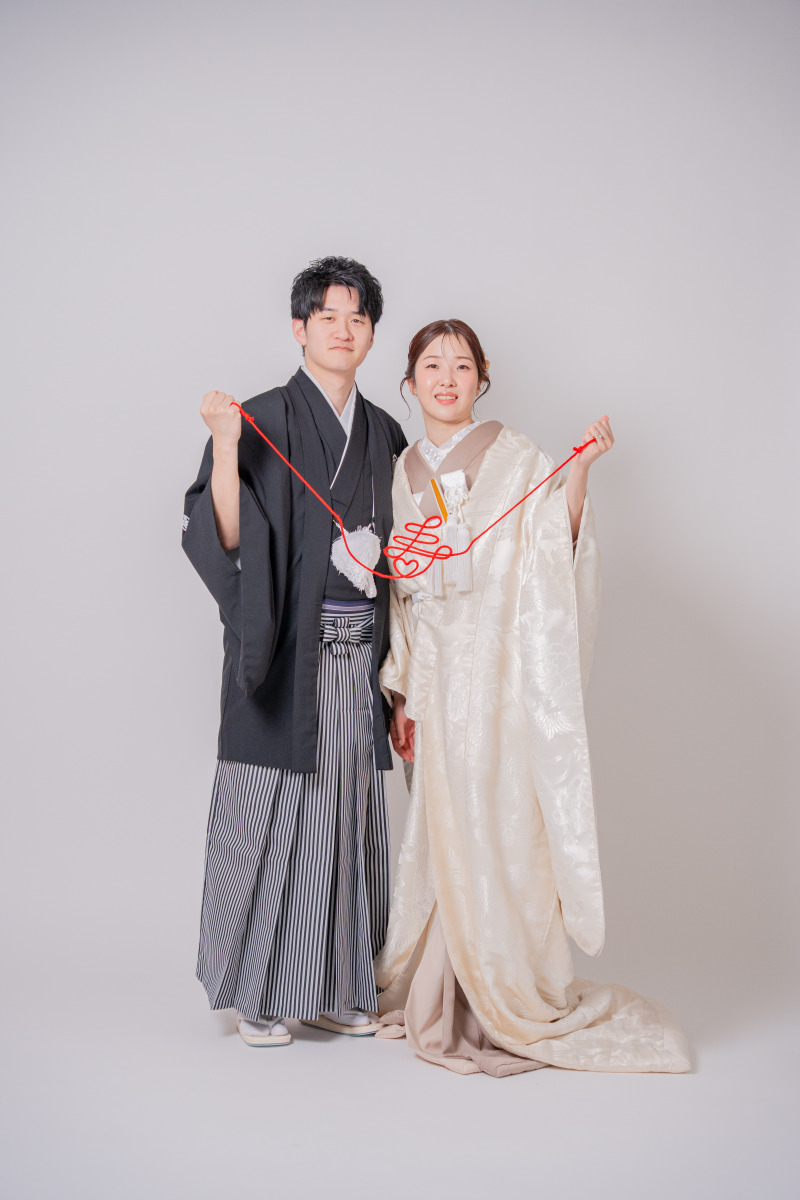 赤い糸を結んで