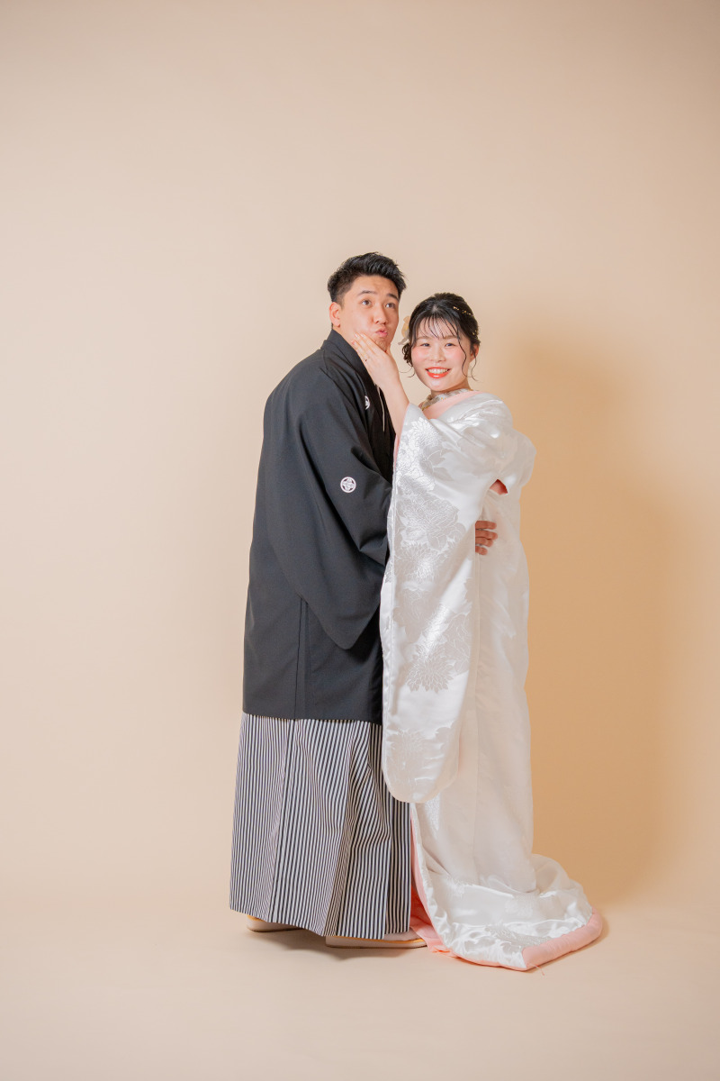 ほっぺをムギュッ!