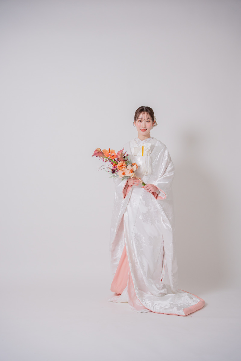 花嫁の優美なソロショット