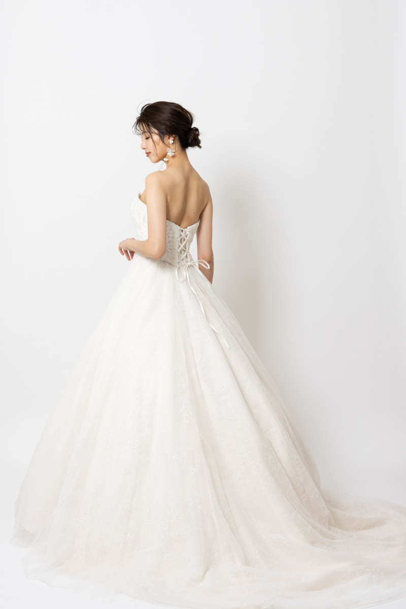 ウエディングドレス