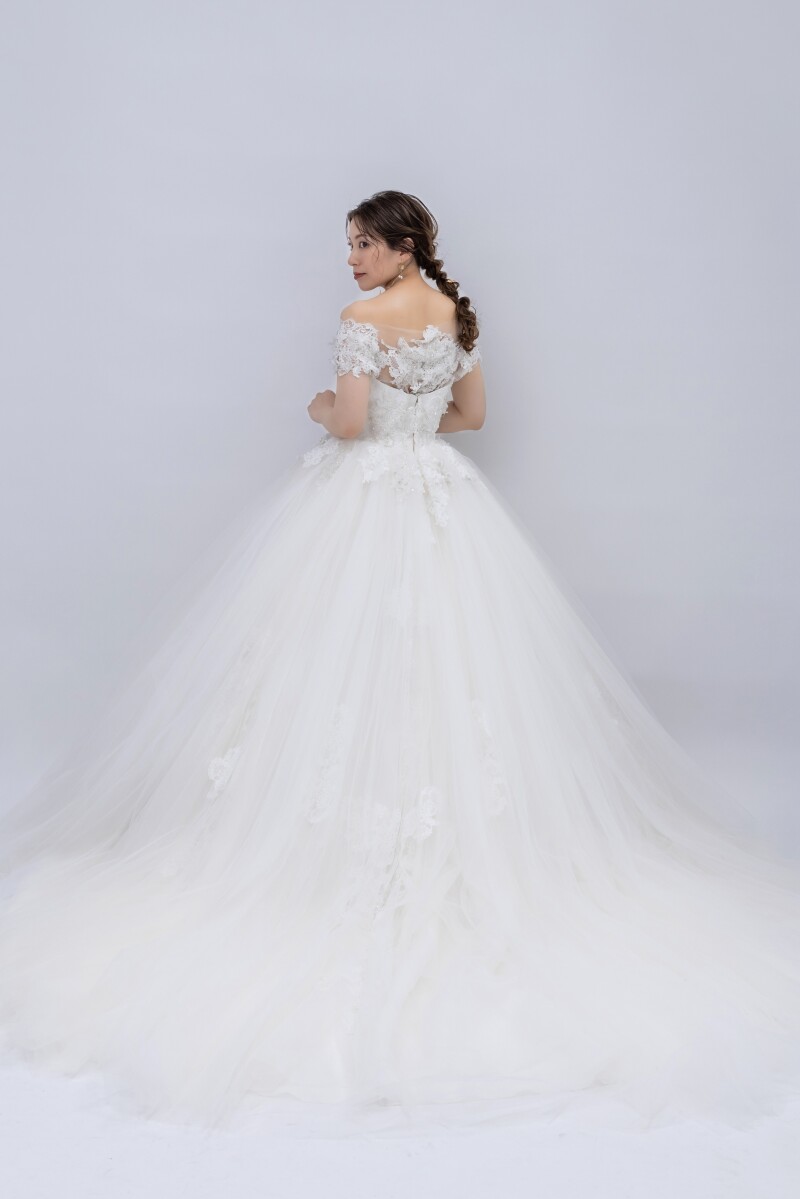 ウエディングドレス