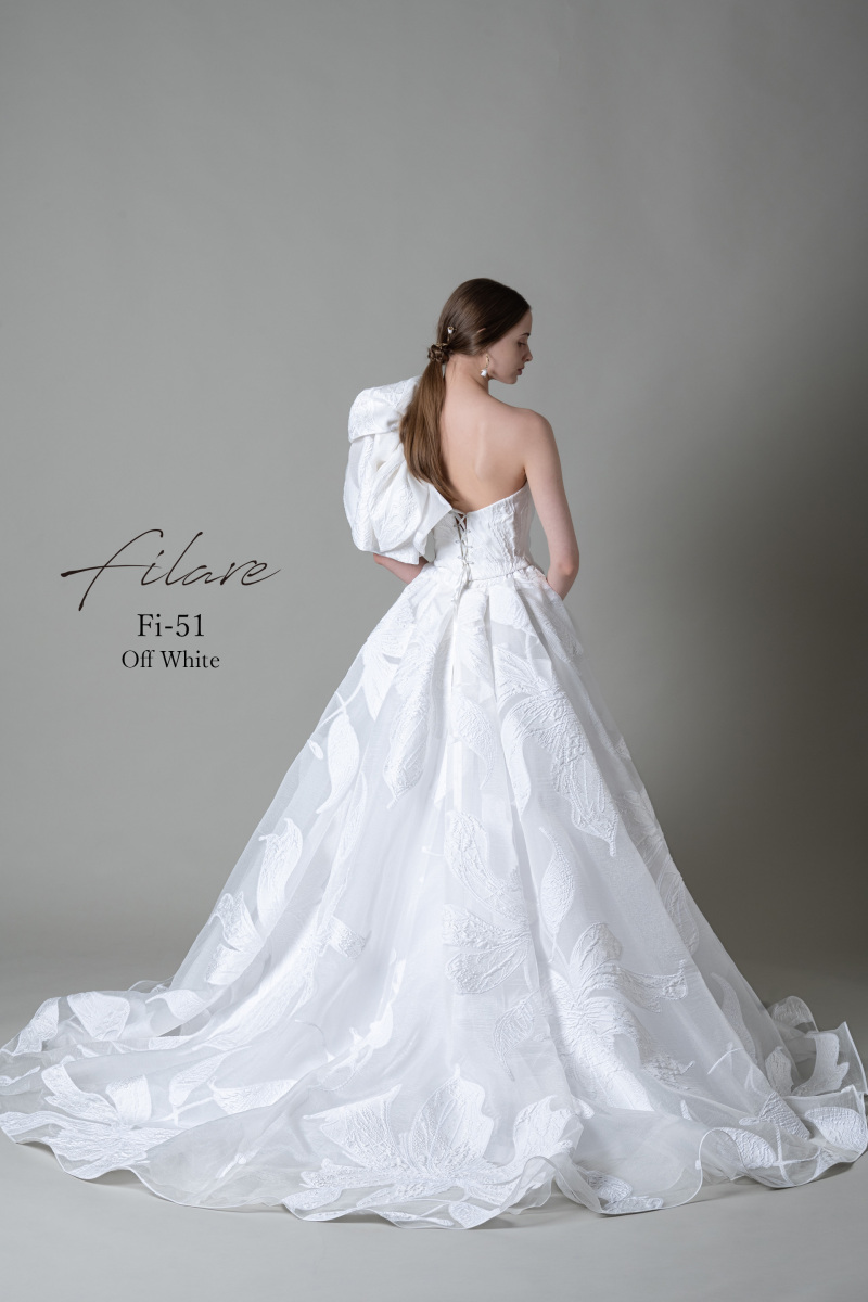 ウエディングドレス