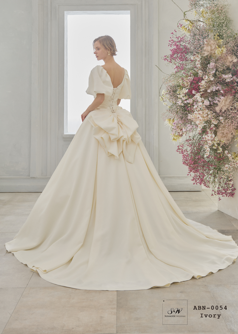 ウエディングドレス