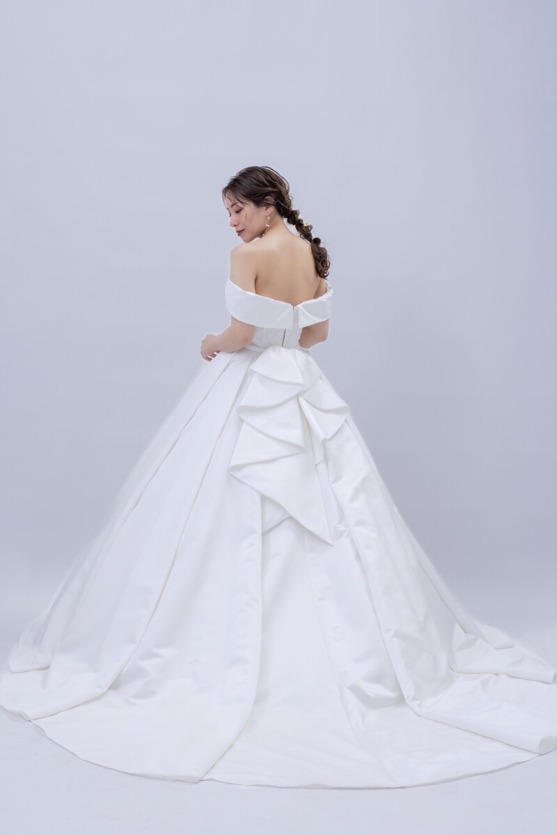 ウエディングドレス