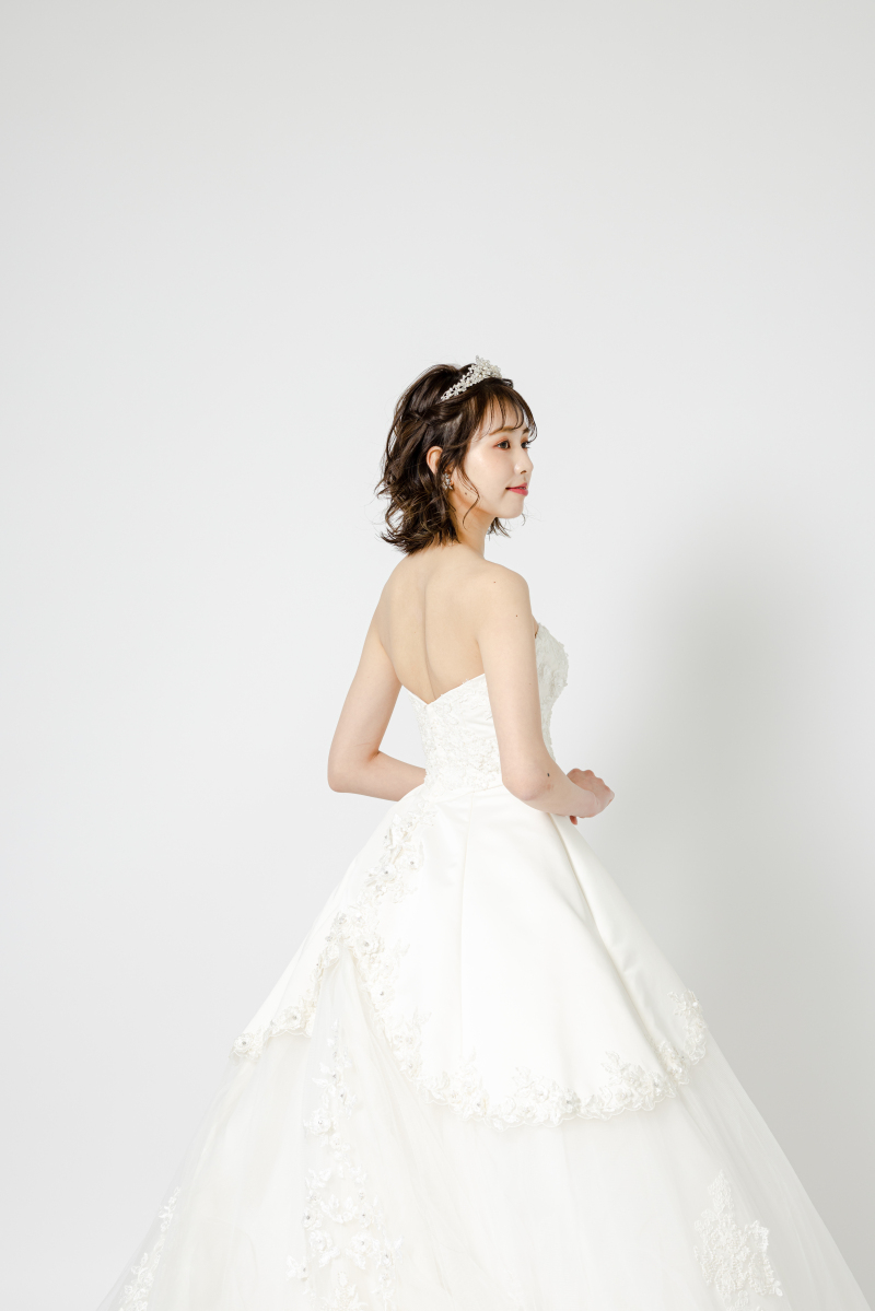 ウエディングドレス