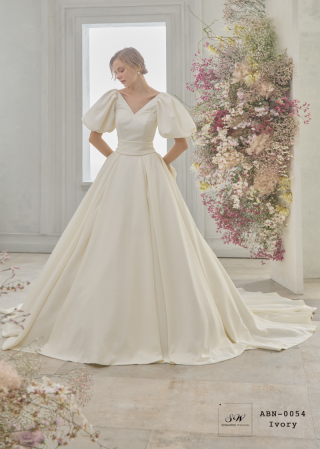 ウエディングドレス