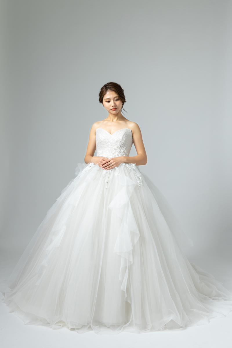 ウエディングドレス