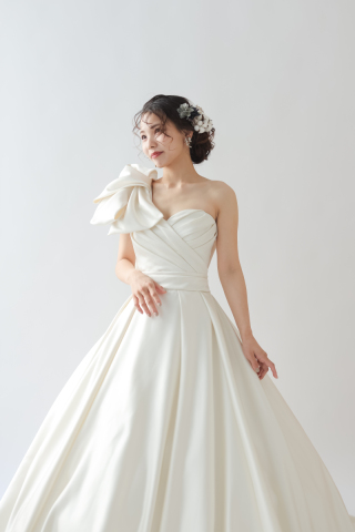 ウエディングドレス