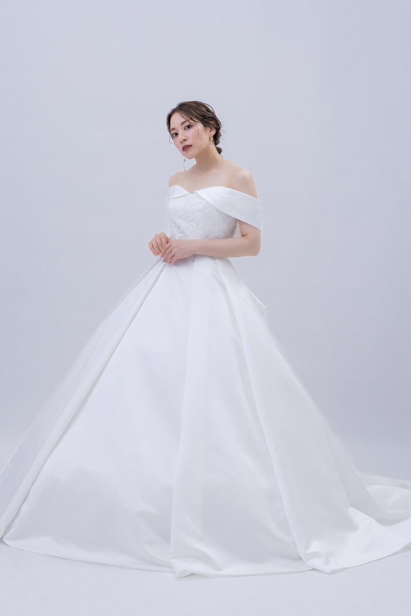 ウエディングドレス