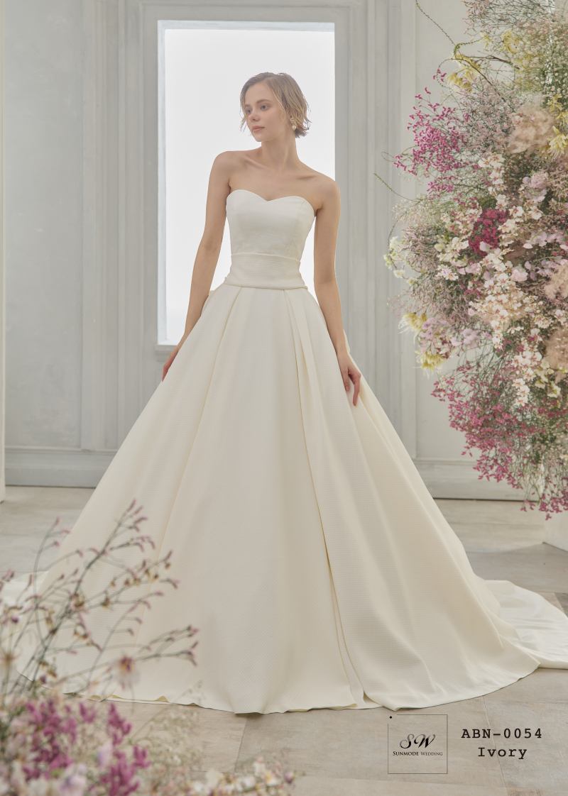 ウエディングドレス