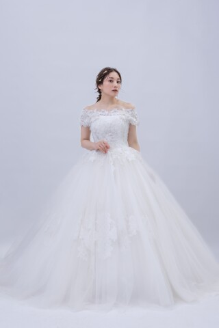 ウエディングドレス