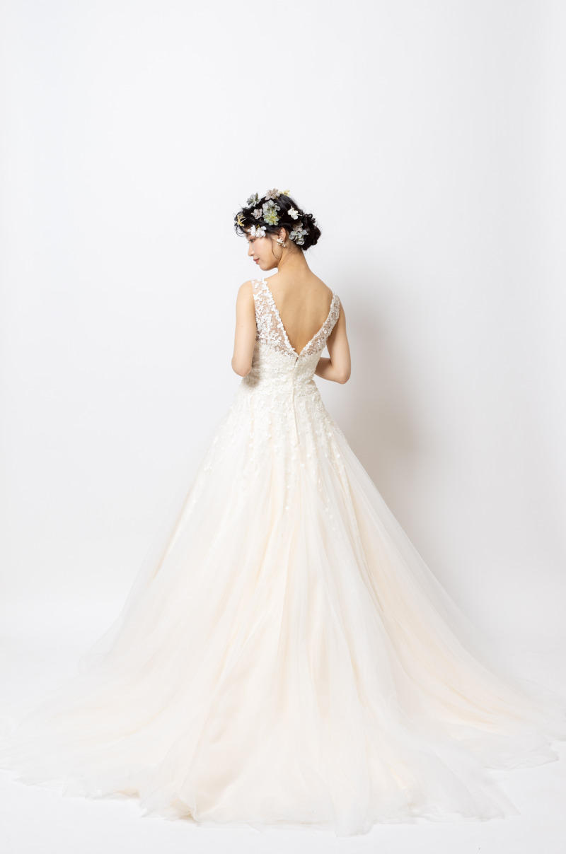 ウエディングドレス