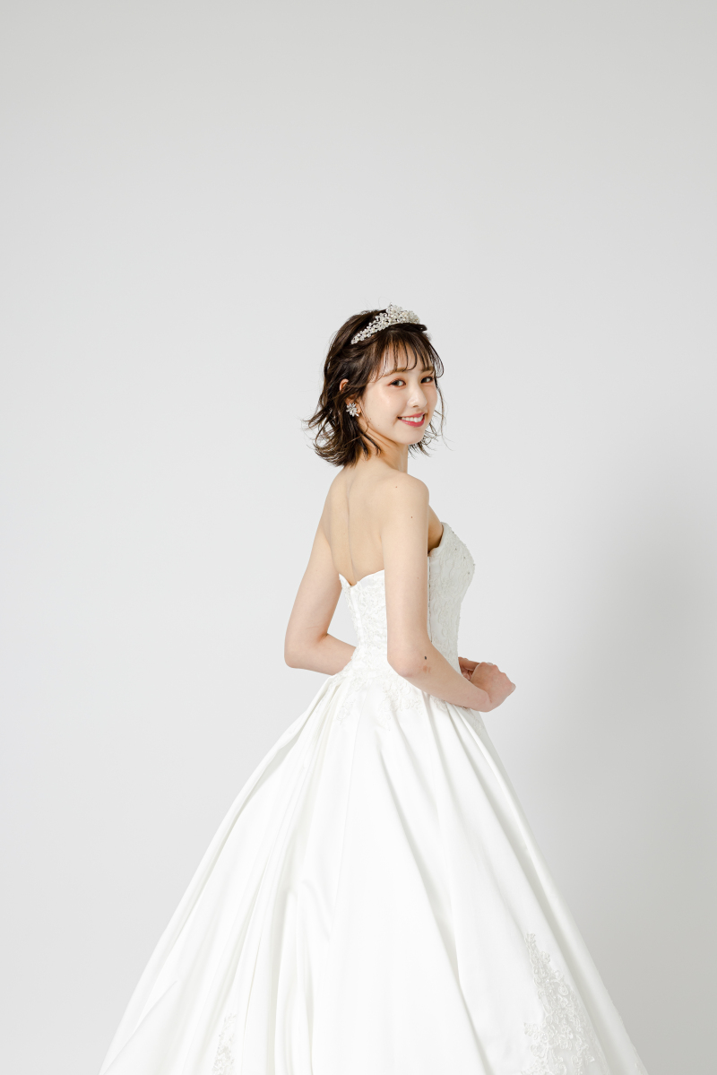 ウエディングドレス