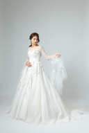 ウエディングドレス