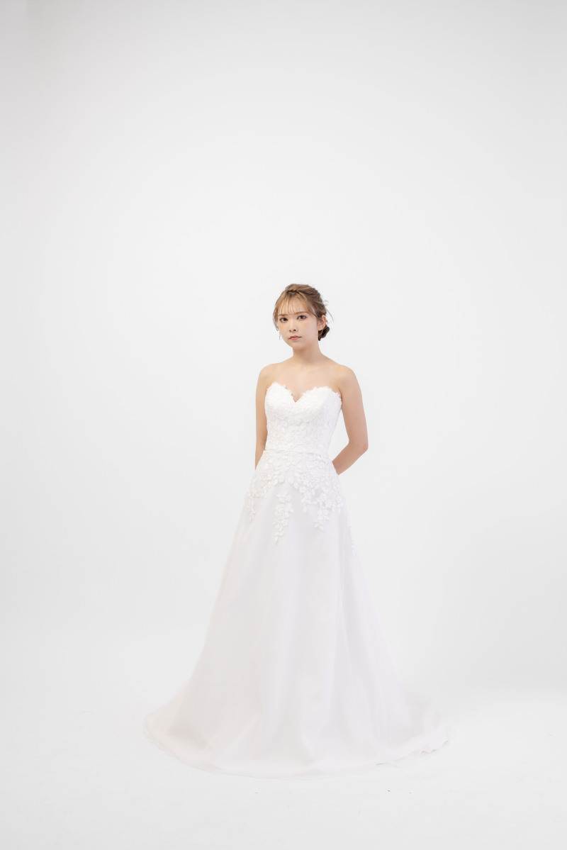 ウエディングドレス