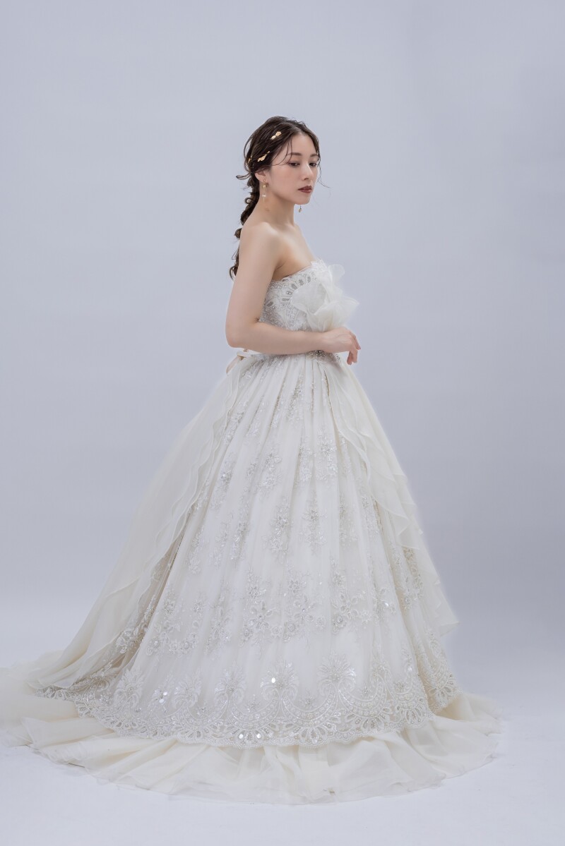 ウエディングドレス