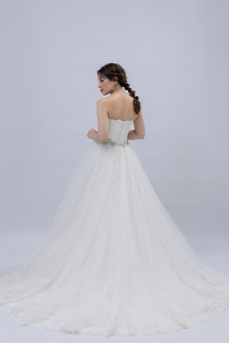 ウエディングドレス