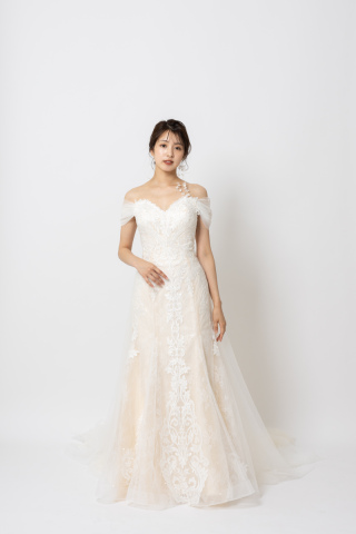 ウエディングドレス