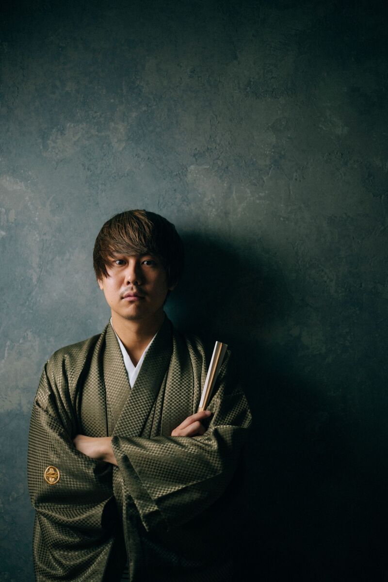 凛と佇む和装姿