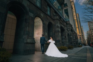 【洋装ロケーション】東京駅の光に包まれて