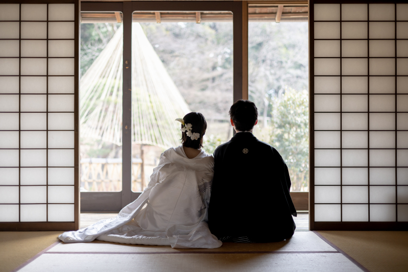 縁側に並ぶ未来