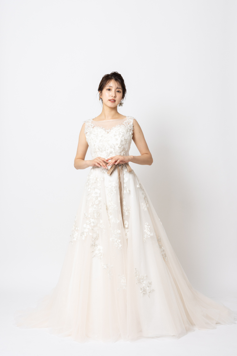 studio clori. TOKYO 新宿店_ウエディングドレスが豊富
