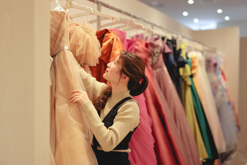 studio clori. TOKYO 新宿店_衣装の試着ができる