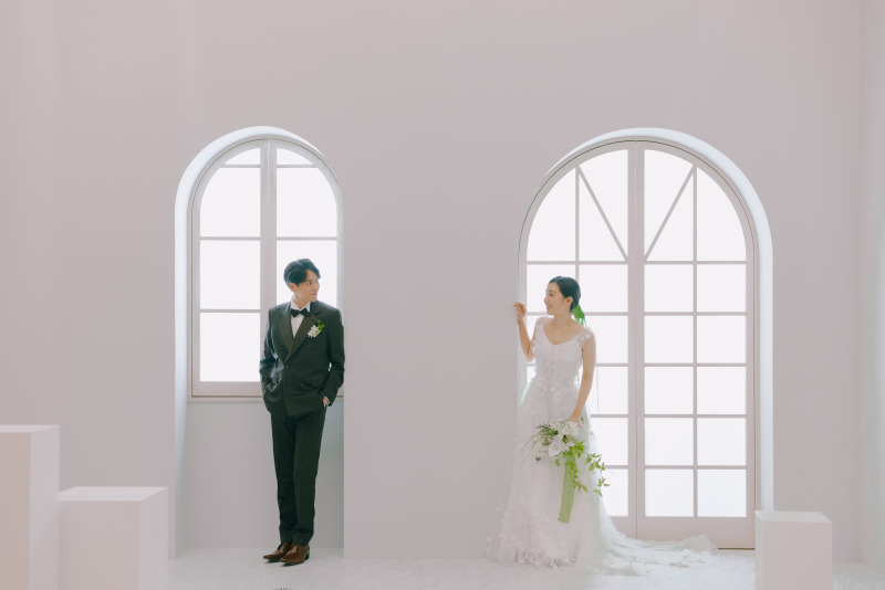 シンプルでおしゃれなスタジオでの撮影も可能!