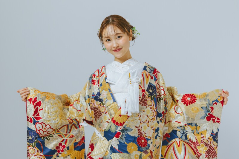 studio clori. TOKYO 新宿店_色打掛・着物が豊富