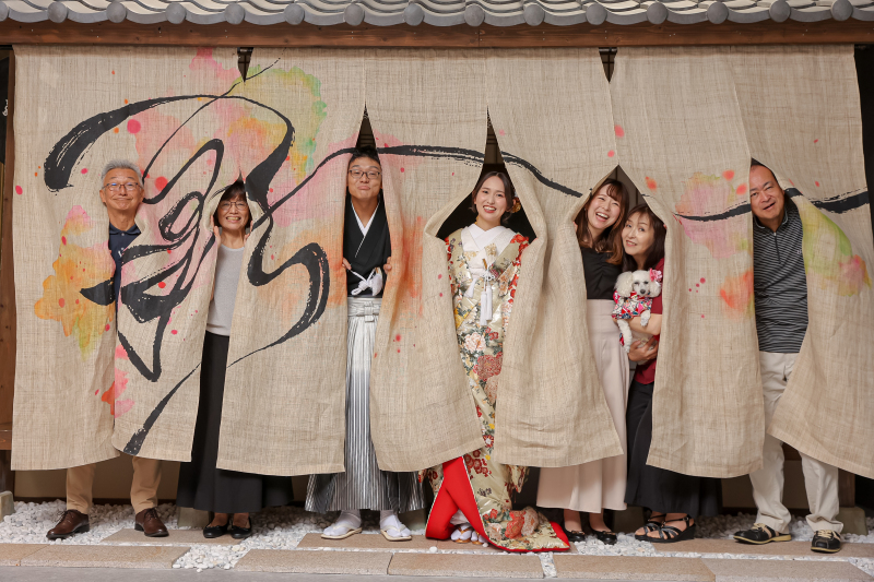 おふたりの大好きなひと、大切な家族の笑い声とぬくもりに包まれた、"家族のかたち"も撮影させていただきます。家族でつくる、人生の1ページを飾ります。