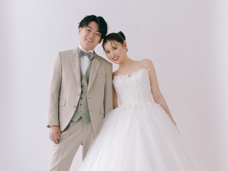 フォトレイト限定！【ベーシック洋装プラン】撮影料+ヘアメイク+ドレス＆小物+ 全カットデータ付き★