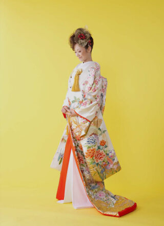 白地さがら刺繍