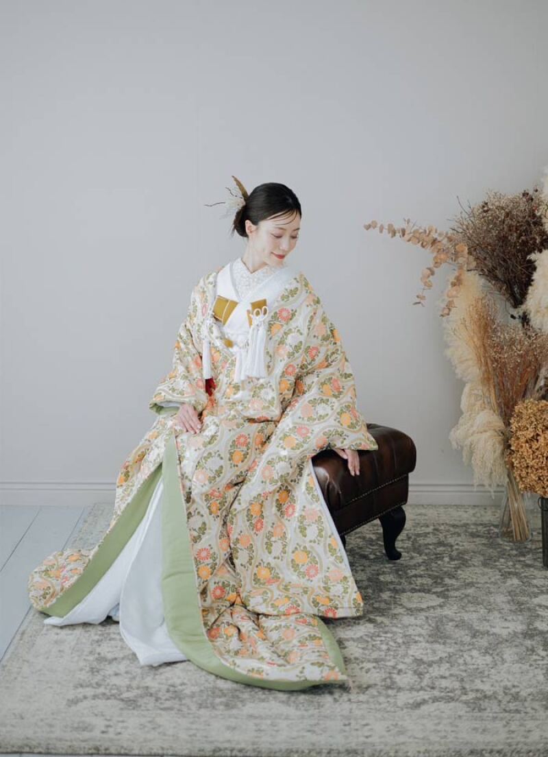 立枠草花紋
