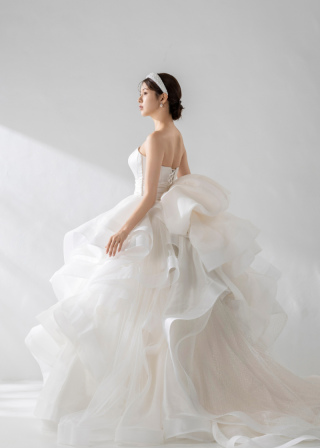 WEDDING PHOTO STUDIO Uni_スタジオ