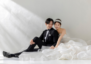 WEDDING PHOTO STUDIO Uni_スタジオ✖️ウエディングドレス
