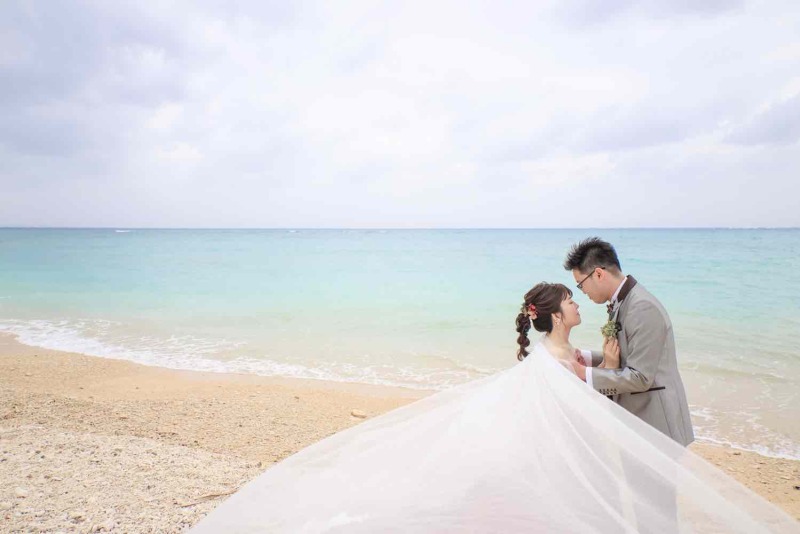 ロングベールでの撮影もビーチ撮影では必須!