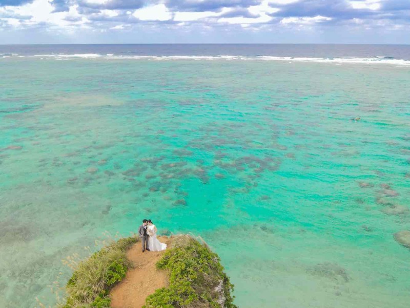 恩納村・ザネー浜。ドローンで残す青の撮影レポート