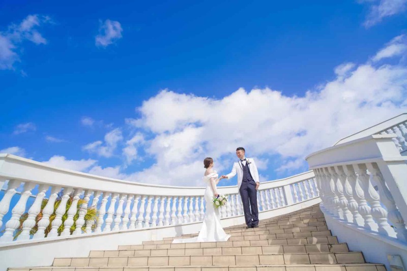 屋上テラスでの空抜けの壮大なショット!