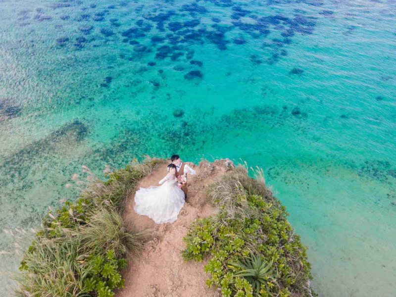 【ザネー浜撮影プラン】人気のザネー浜での４ロケーション撮影プラン62,000円♪♪沖縄県在住の方&yen;55,800！