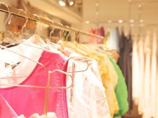 カラードレス指定