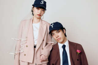 【全てコミコミ】10万点の衣装から選び放題！70カットデータ・ヘアメイク付きプラン