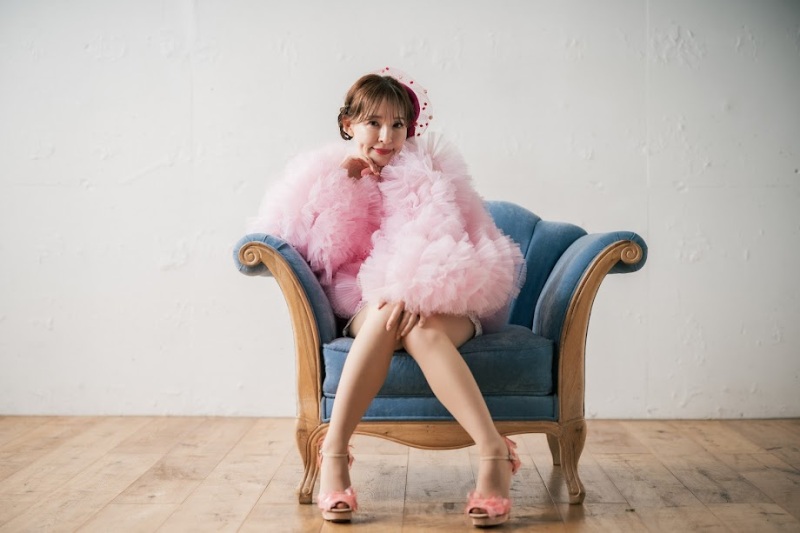 ＜ソロフォト＞◆データ20カット◆カジュアル衣装orインポートドレスから選択＋小物付き ◎どの衣装を選んでも110,000円