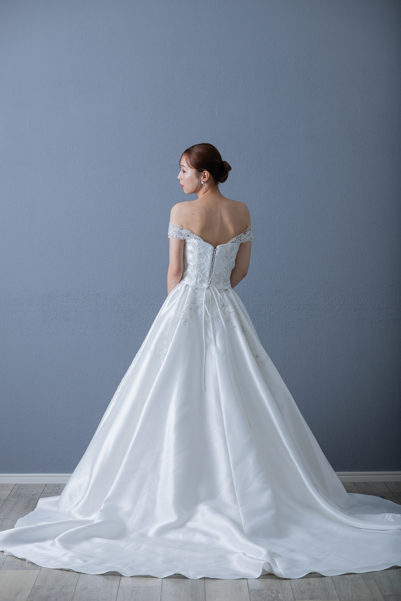 ウェディングドレス